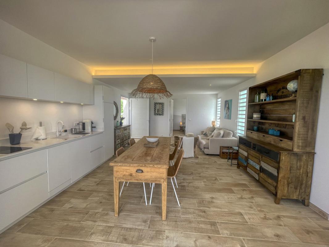 11.Location villa piscine vue mer St François Guadeloupe_Cuisine